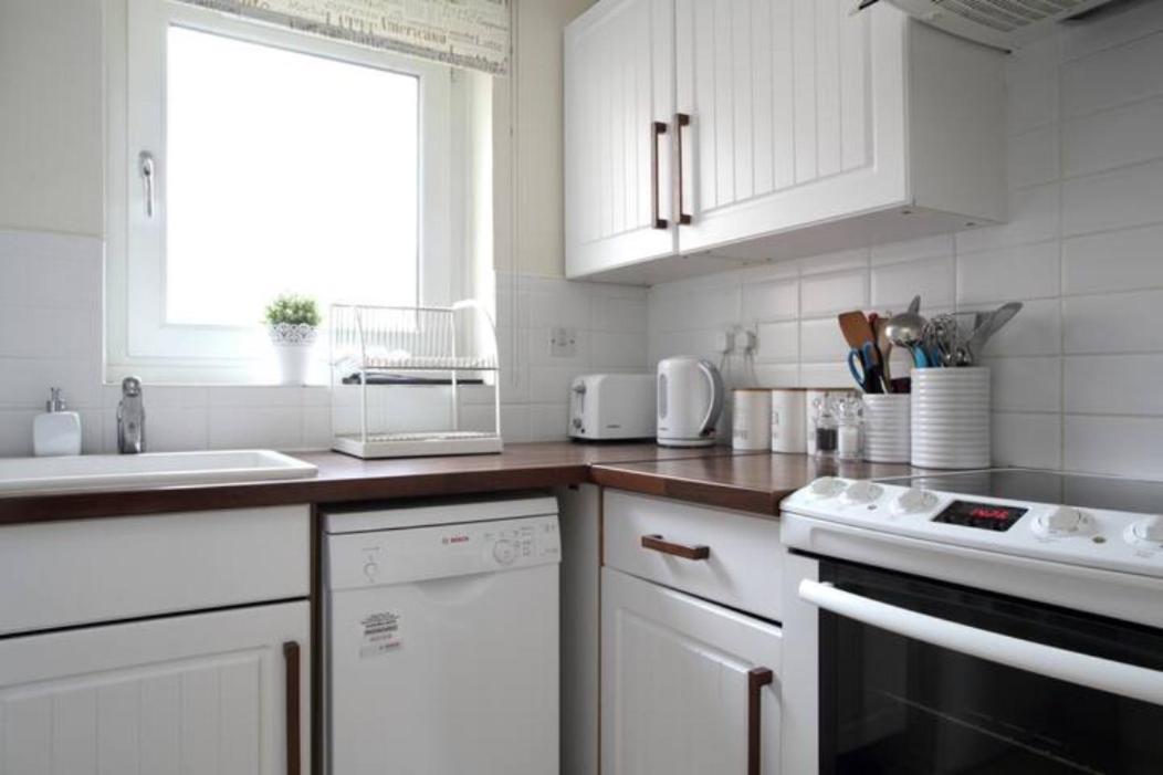 Pass The Keys Cosy And Bright 2 Beds Flat With - Free Parking EDI